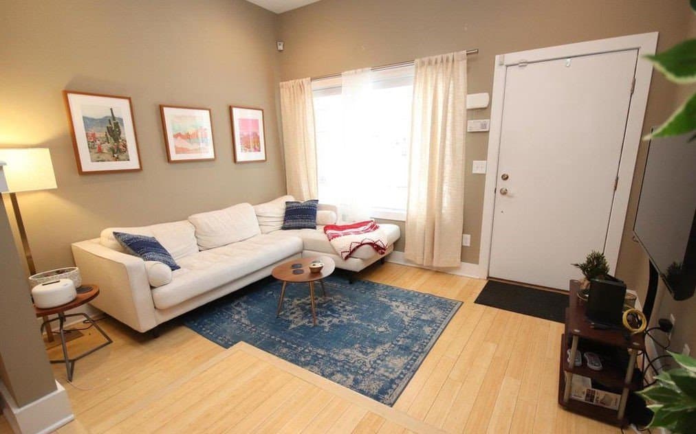 Philadelphia Townhome: 513 Manton St