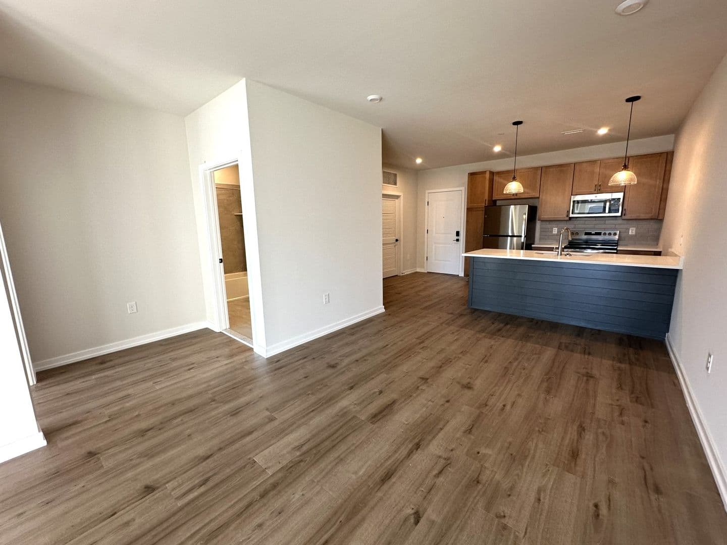 Chalfont Apartment: 409 W Butler Ave