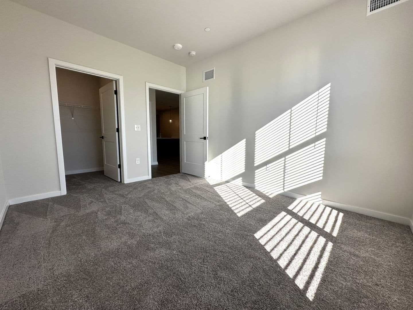 Chalfont Apartment: 409 W Butler Ave
