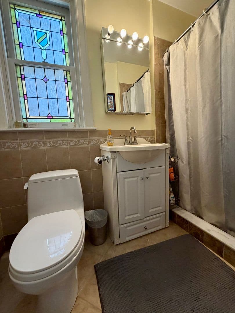 Upper Darby Townhome: 216 Glencoe Rd