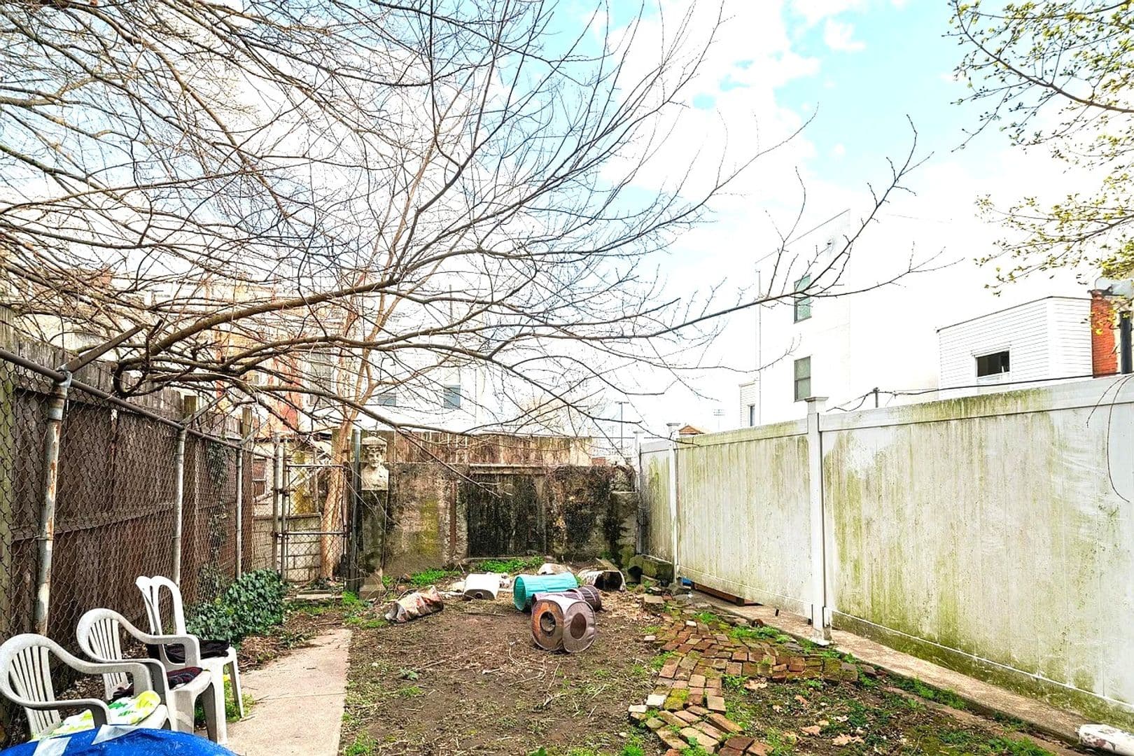Philadelphia Apartment: 2213 N Camac St