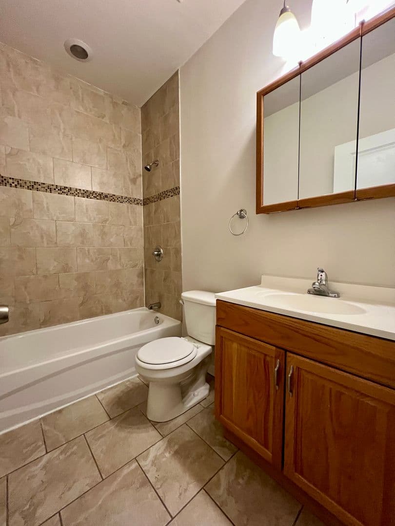 Philadelphia Apartment: 2106 N 17th St