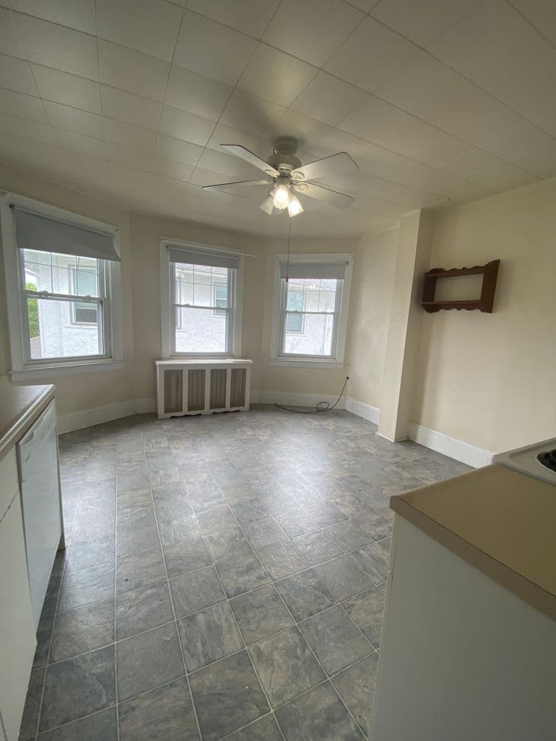 Havertown Condo: 710 Darby Rd #2