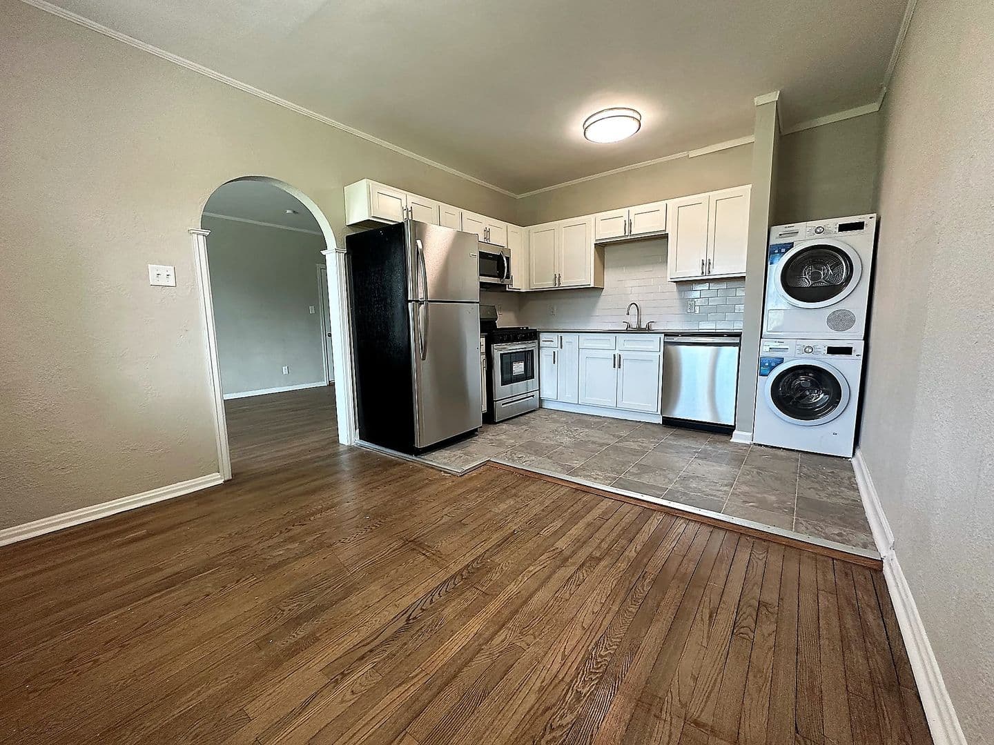 Philadelphia Apartment: 4927 Wynnefield Ave
