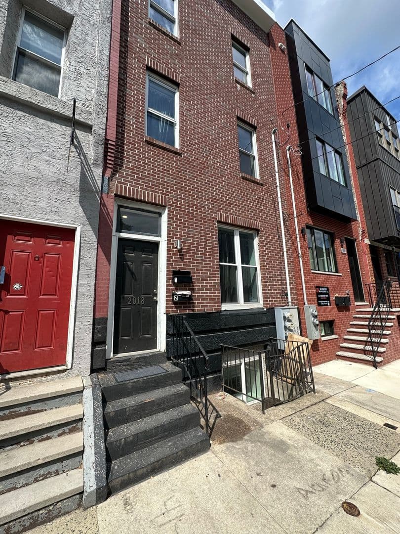 Philadelphia Apartment: 2018 N 18th St.