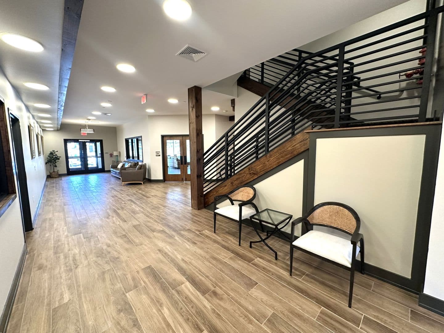 Chalfont Apartment: 409 W Butler Ave