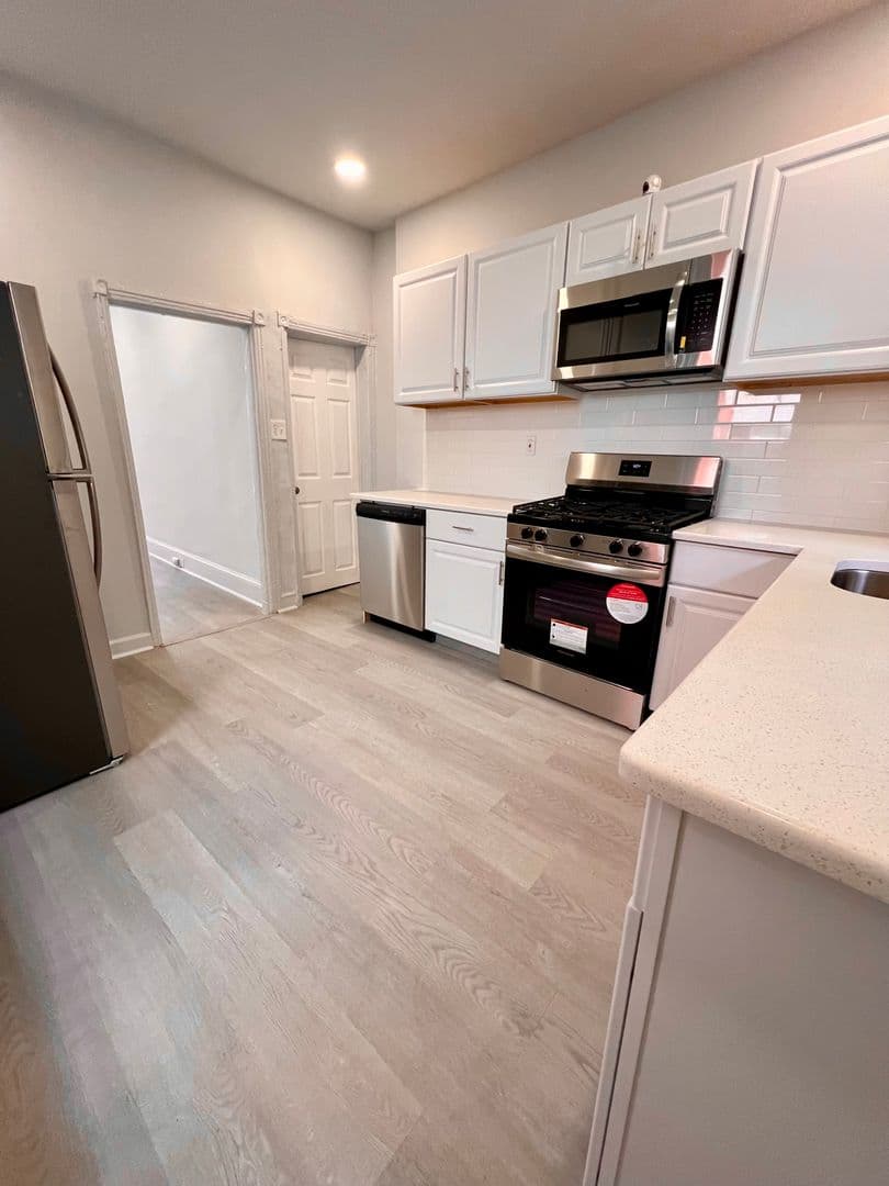 Philadelphia Townhome: 1532 S Lindenwood St