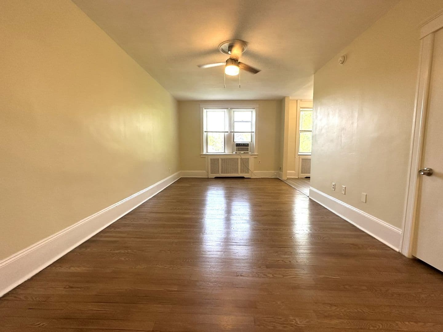 Philadelphia Apartment: 2809 W Queen Ln