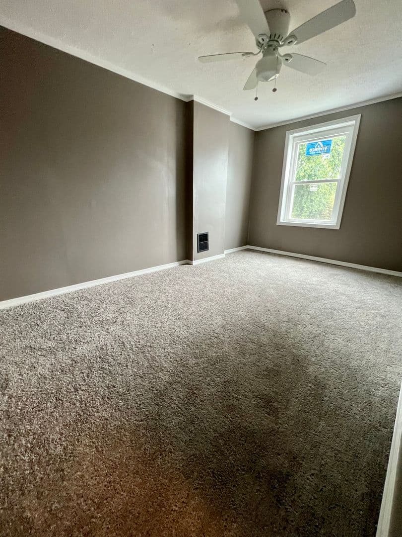 Brookhaven Townhome: 16 3rd St