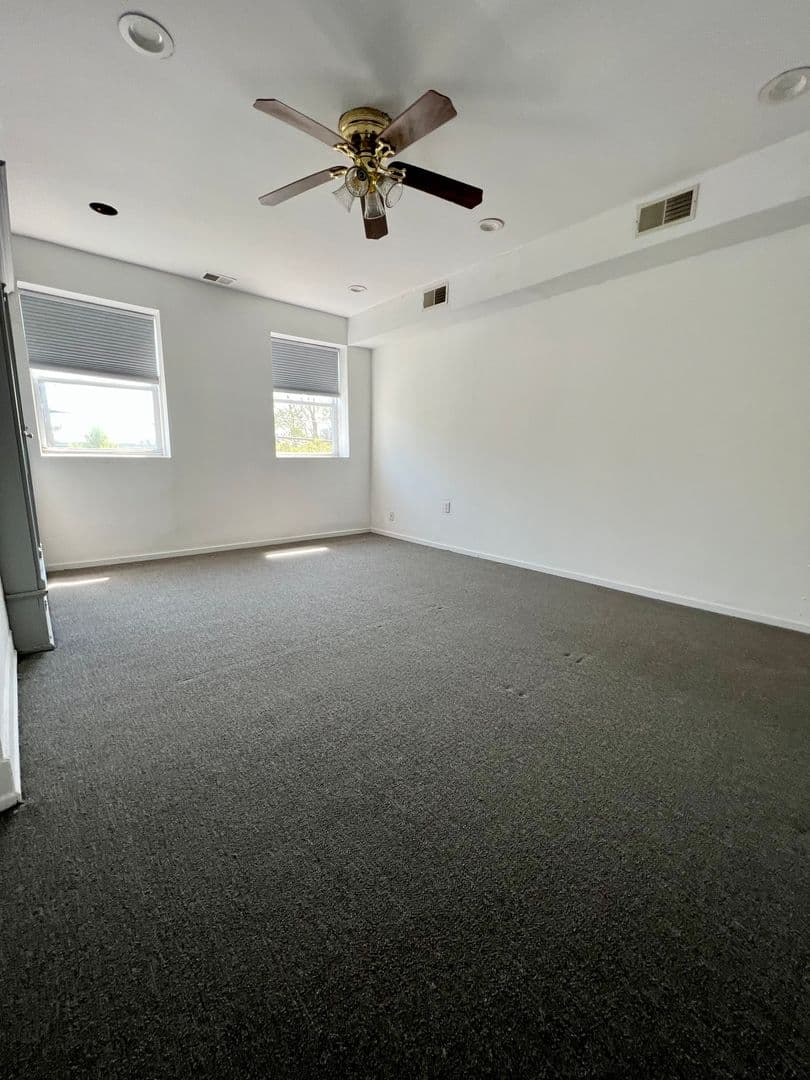 Philadelphia Townhome: 412 N 32nd St