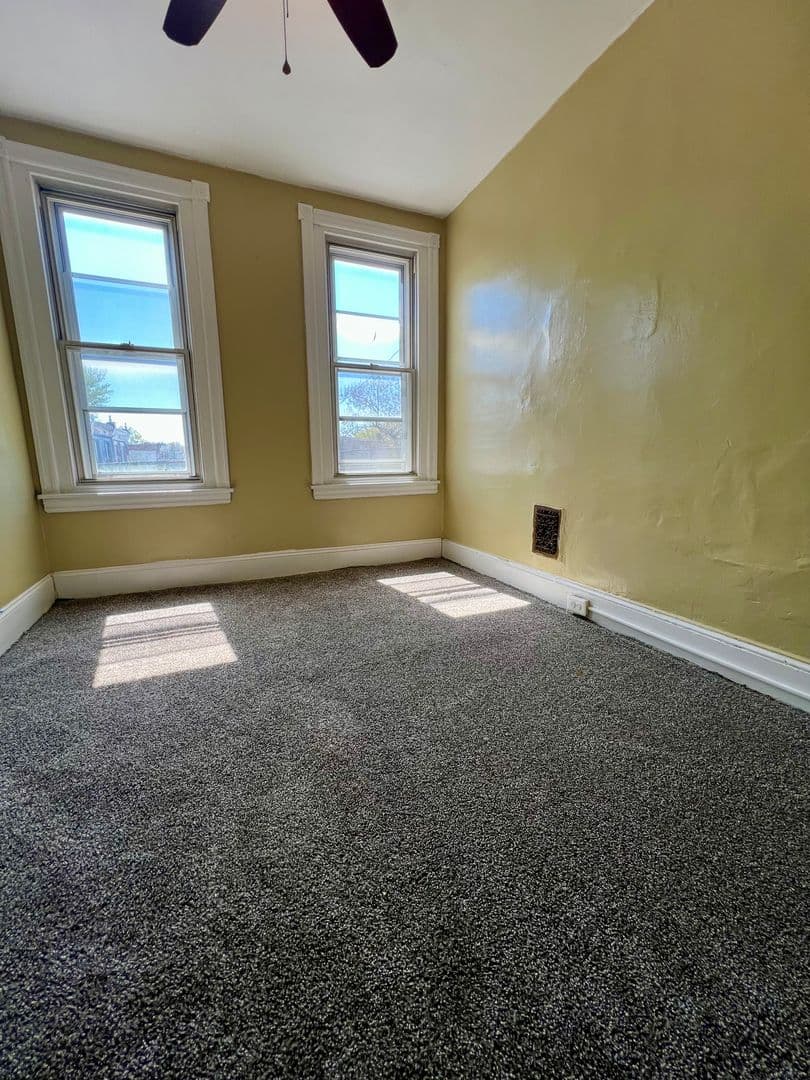 Philadelphia Townhome: 1500 N Frazier St