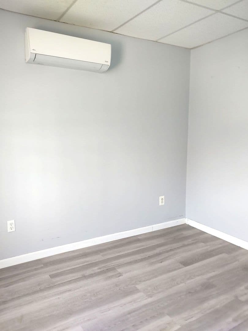 Philadelphia Apartment: 1003 S 13th St