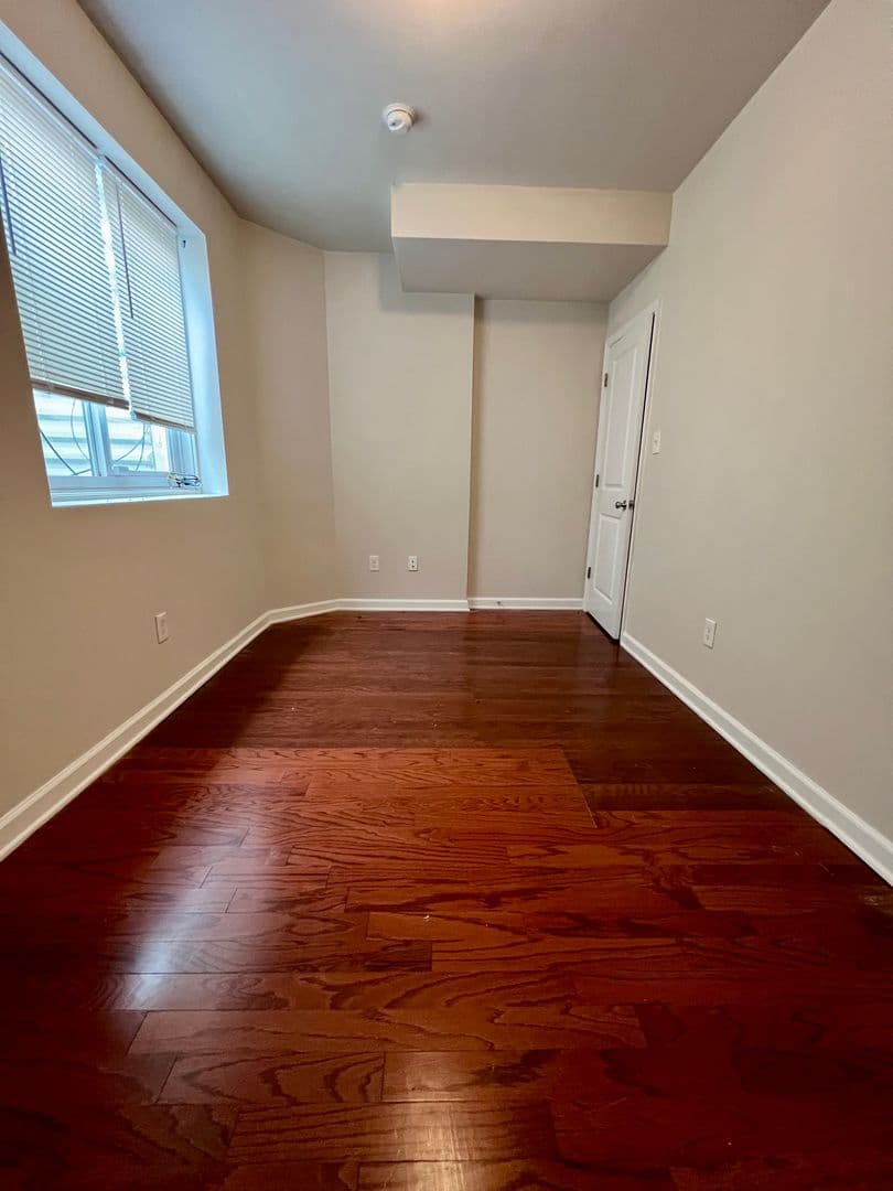 Philadelphia Apartment: 2106 N 17th St