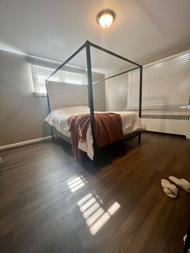 Lansdowne Townhome: 317 Barker Ave