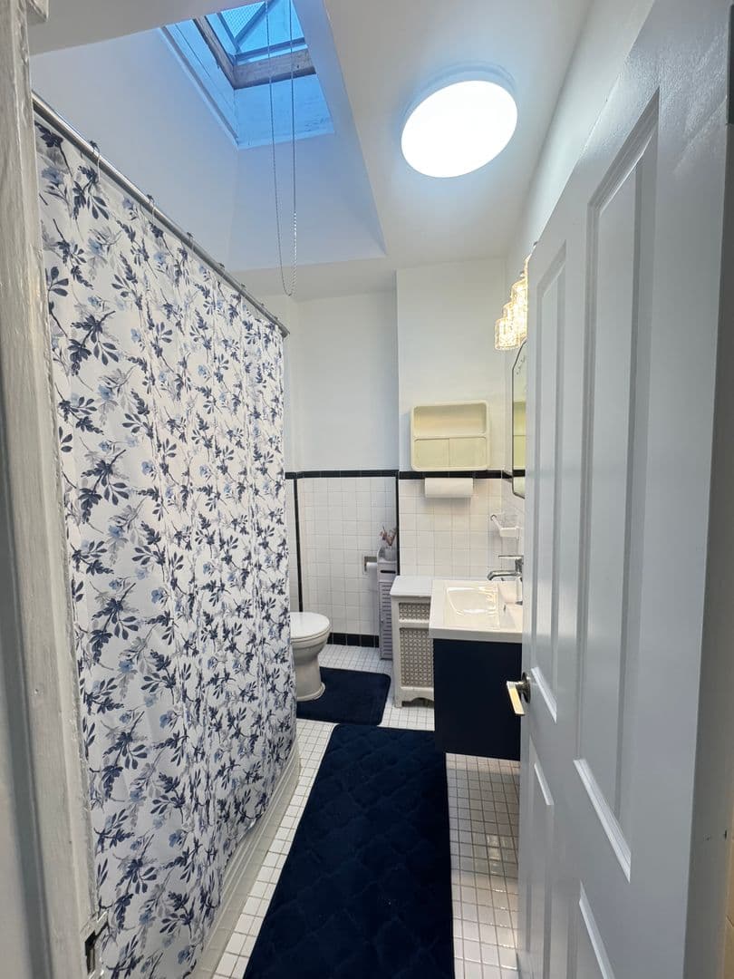 Philadelphia House: 2248 S Beechwood St