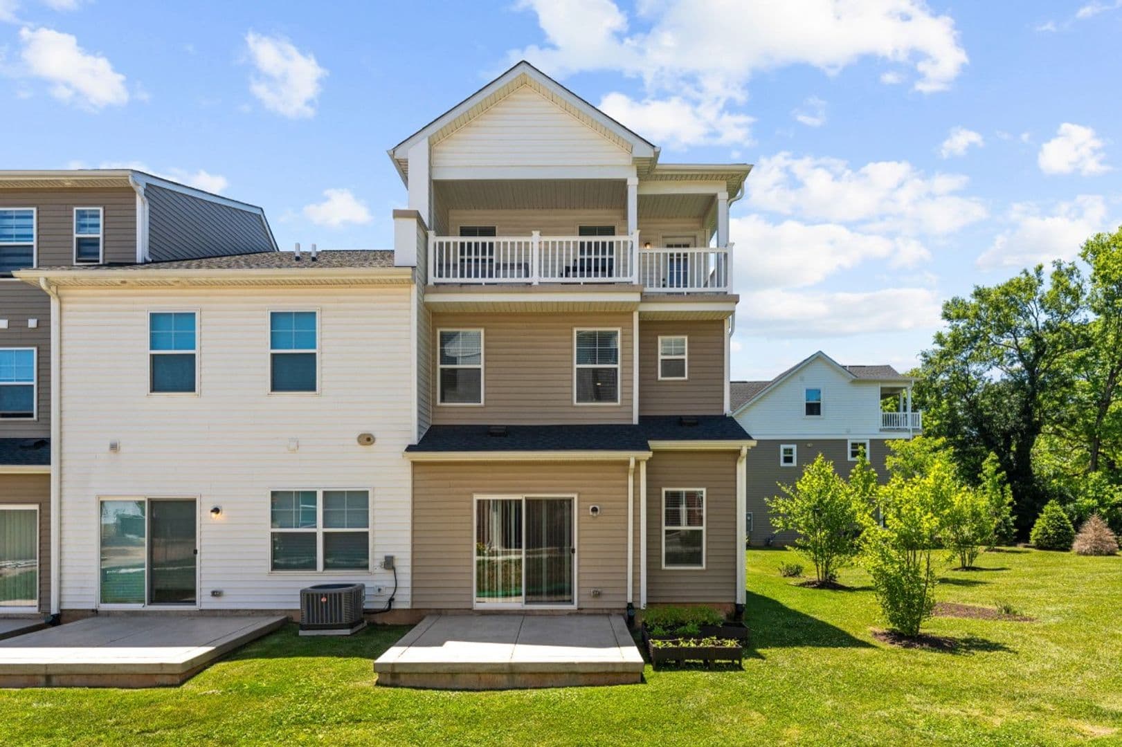 Norristown House: 230 Honey Ln