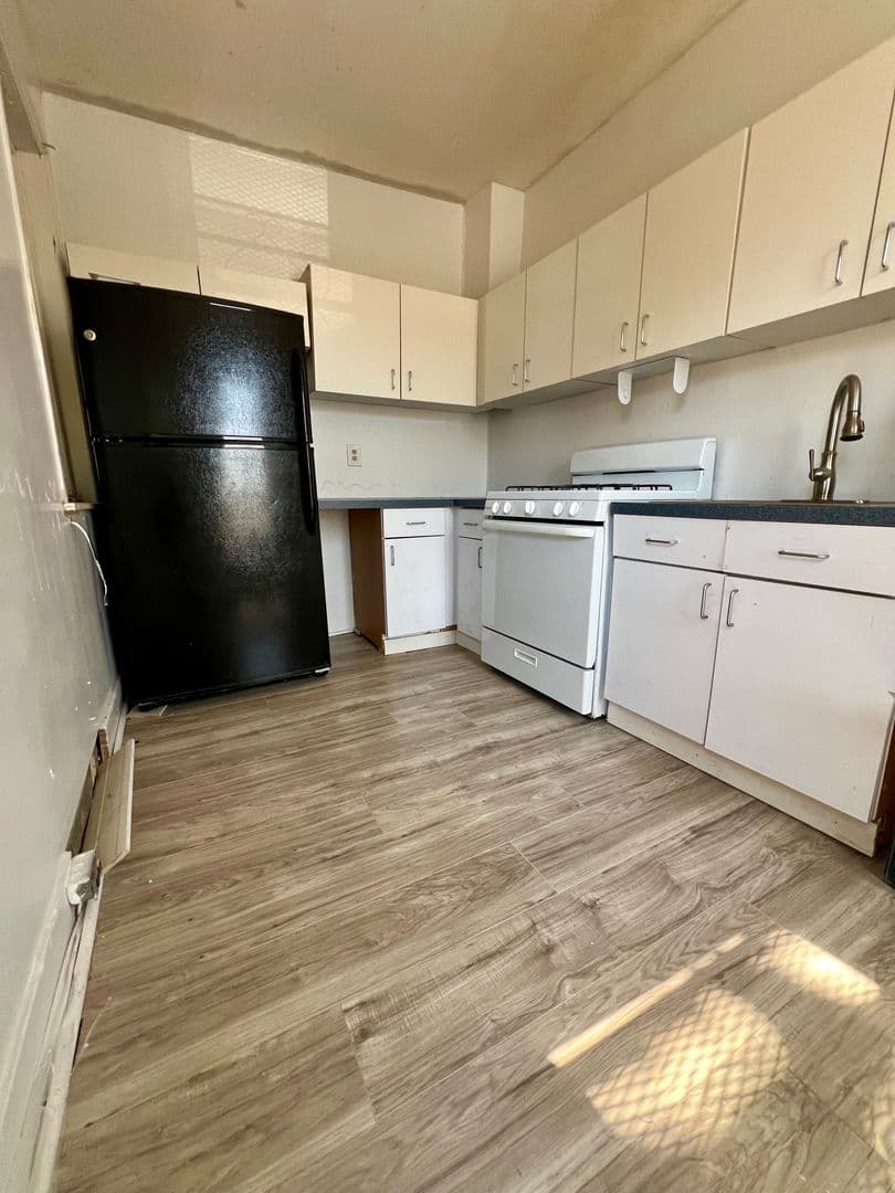Philadelphia Townhome: 1500 N Frazier St