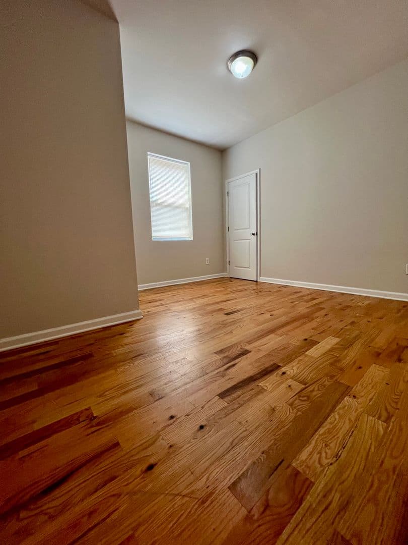 Philadelphia Apartment: 2106 N 17th St