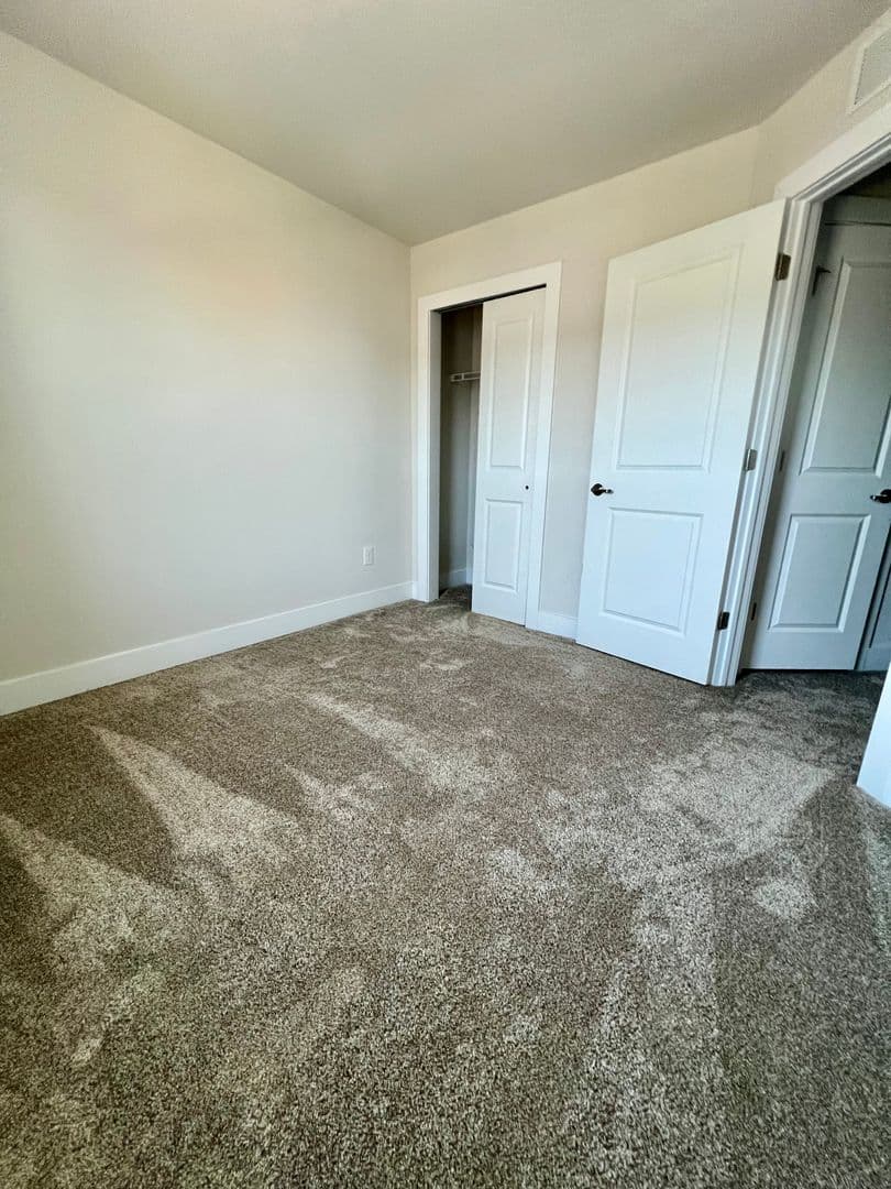 Spring City Townhome: 806 Pecan Rd