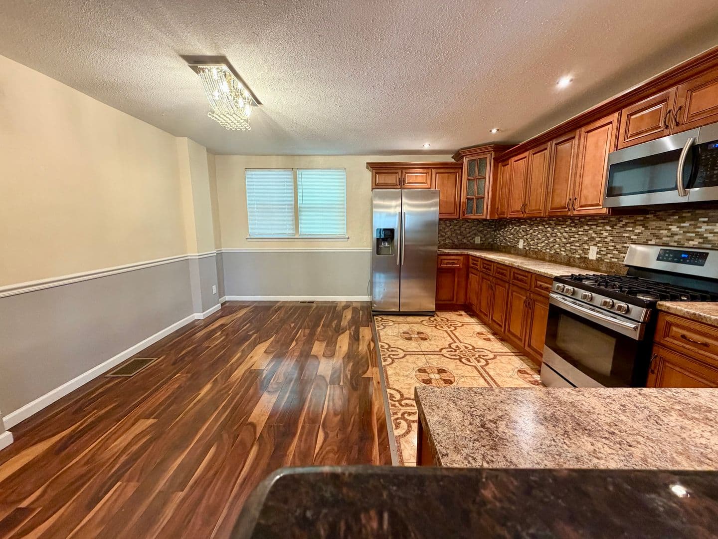 Philadelphia House: 1668 E Walnut Ln