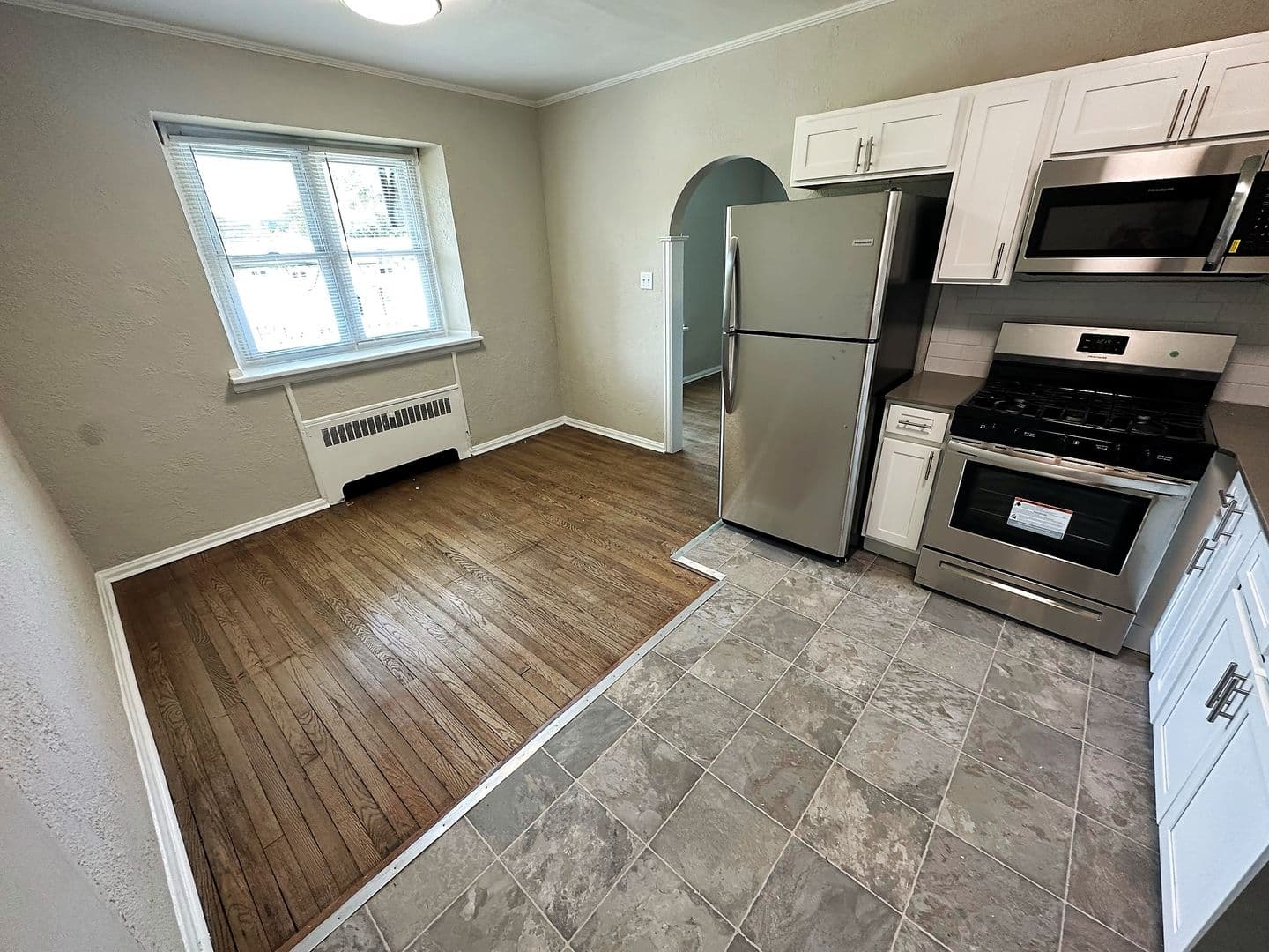 Philadelphia Apartment: 4927 Wynnefield Ave