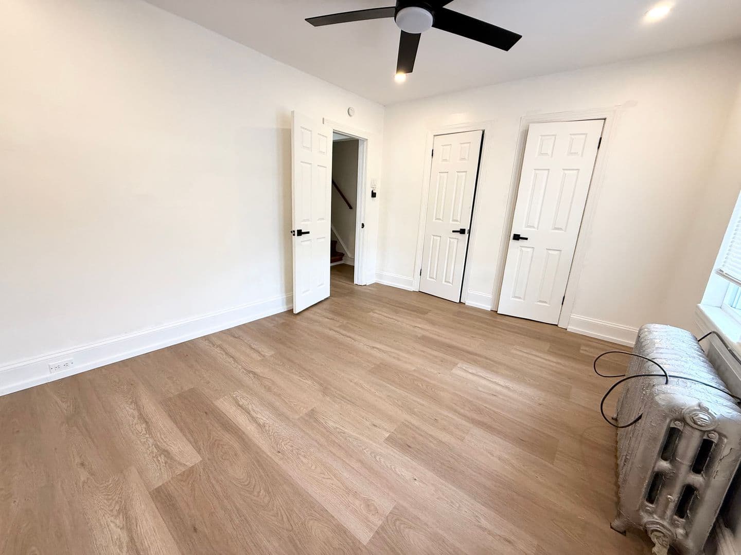 East Lansdowne Condo: 171 Lewis Ave - Unit B