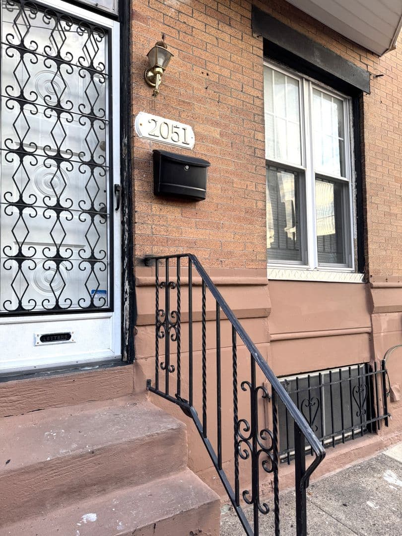 Philadelphia Townhome: 2051 S Garnet St