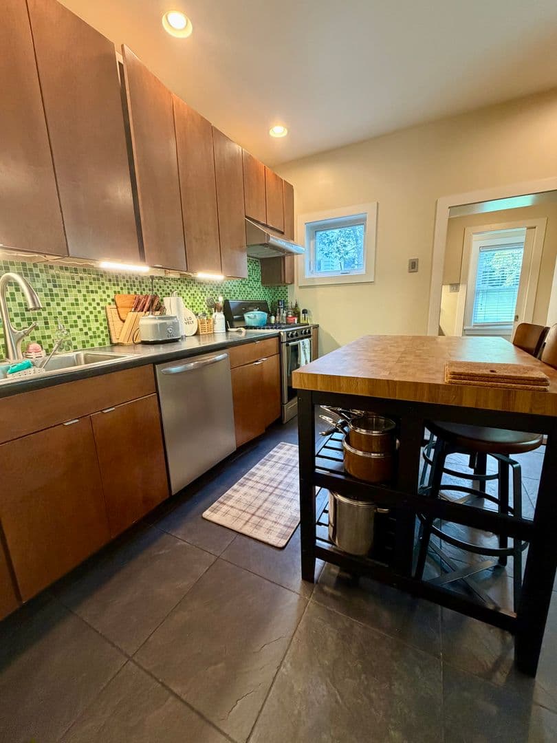 Philadelphia Townhome: 15 West Abington Ave