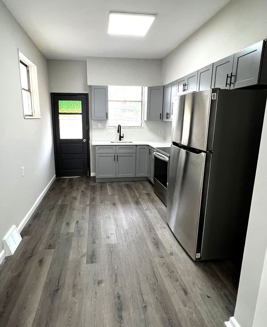 Philadelphia Townhome: 2120 S Iseminger St