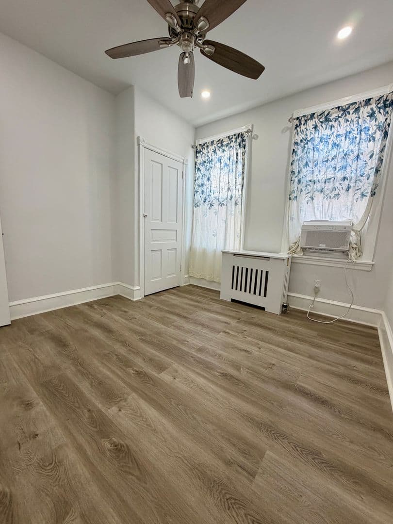 Philadelphia House: 2248 S Beechwood St