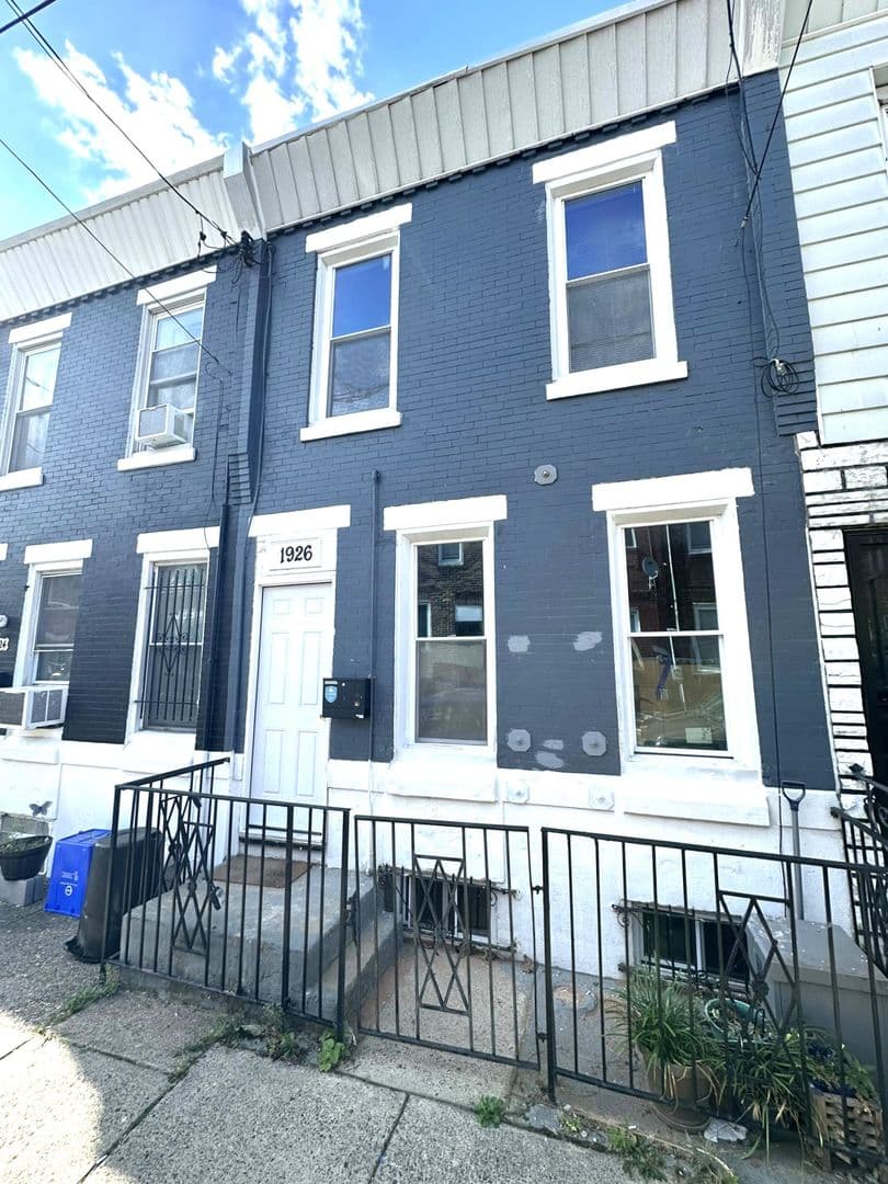 Philadelphia Townhome: 1926 McClellan St