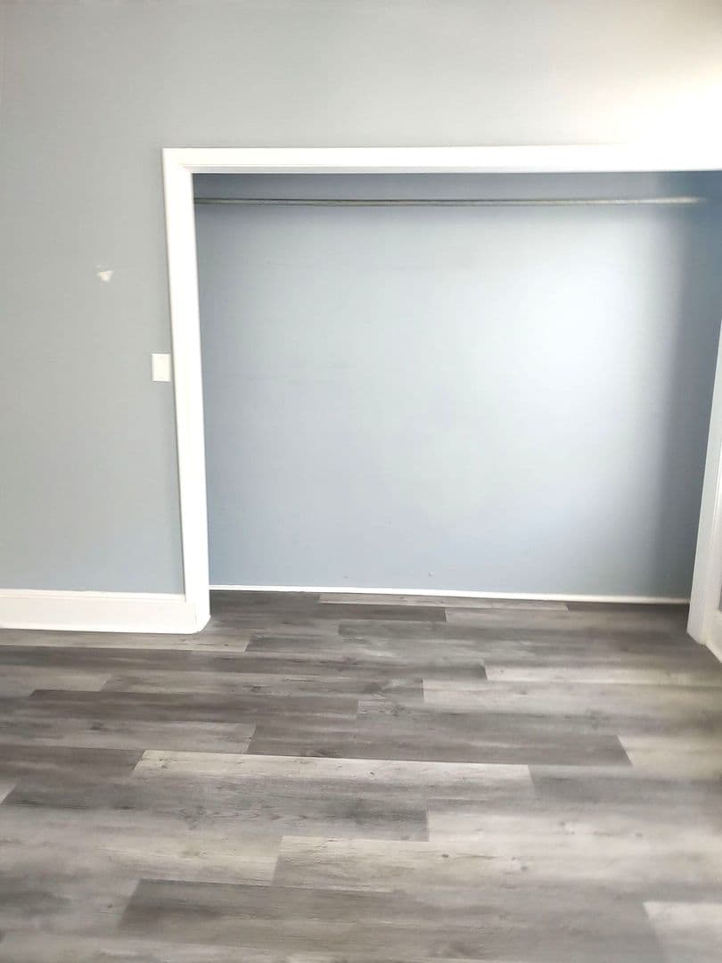 Philadelphia Apartment: 1003 S 13th St