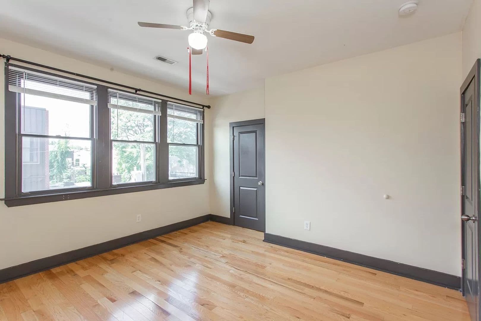 Philadelphia Apartment: 1826 W Norris St