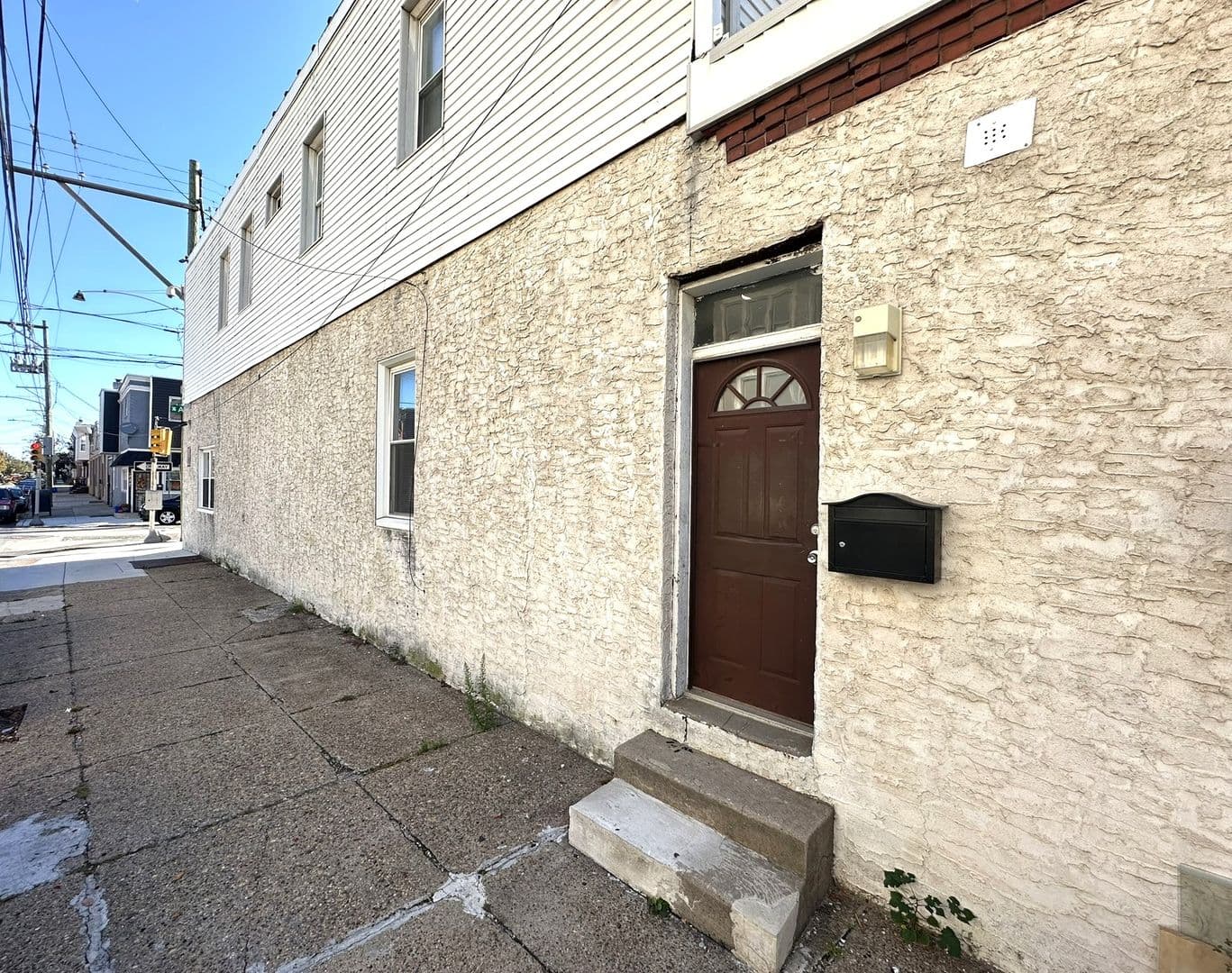 Philadelphia Apartment: 2542 E Ann St
