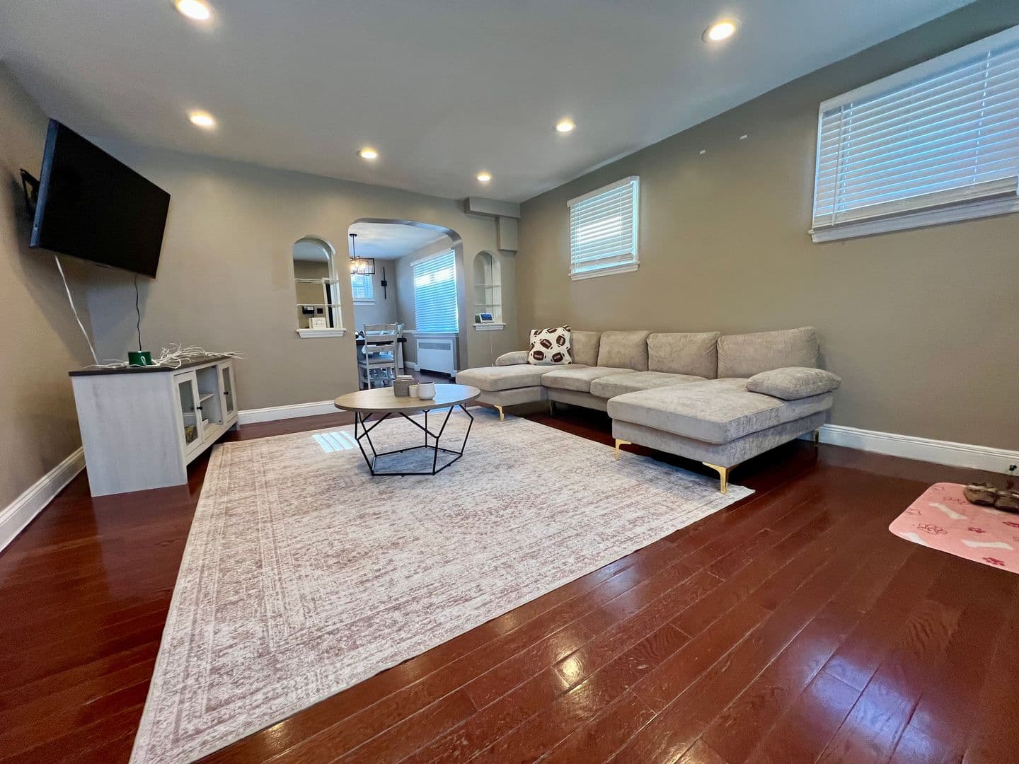Lansdowne Townhome: 317 Barker Ave