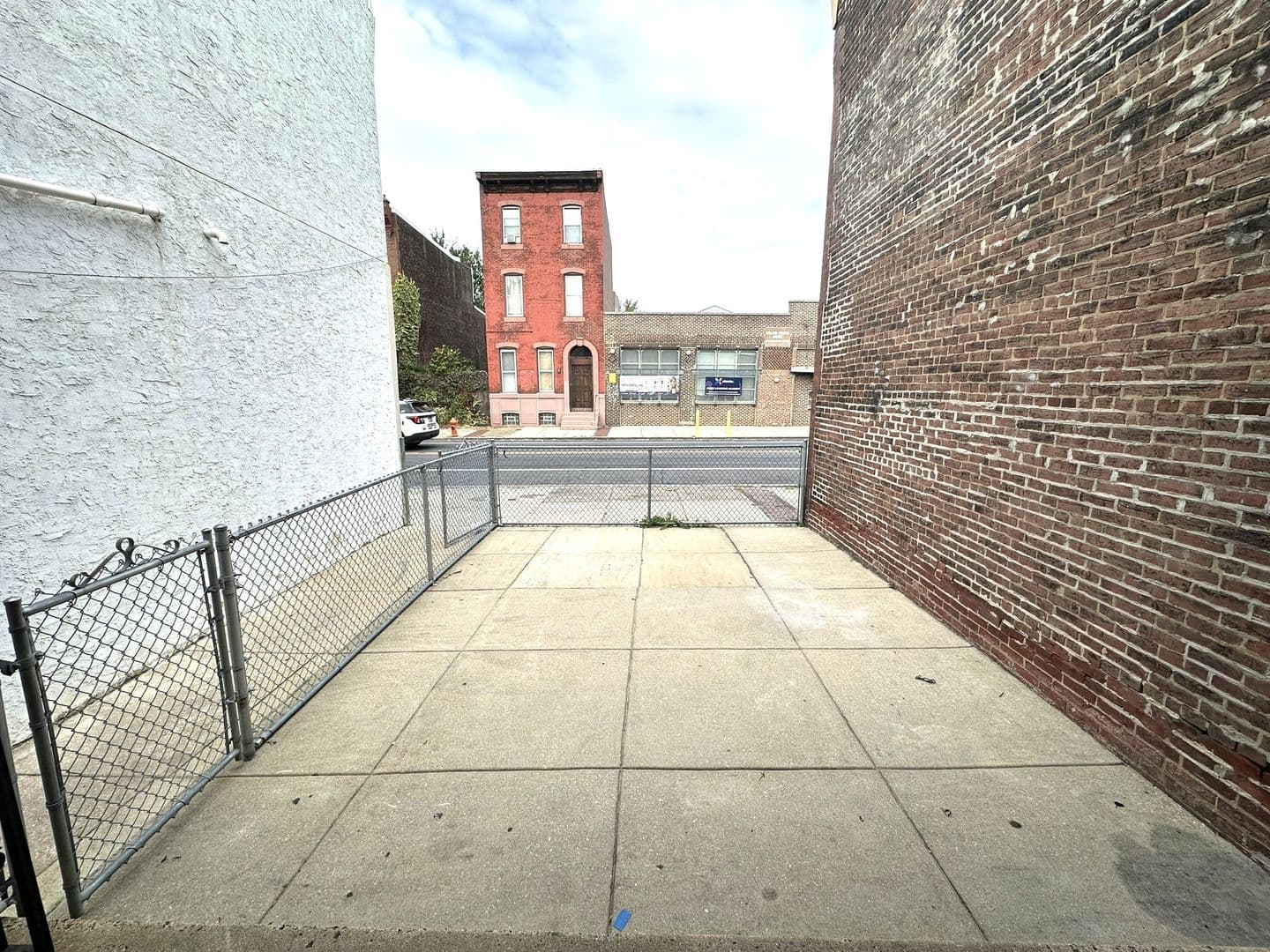 Philadelphia Apartment: 3037 Frankford Ave