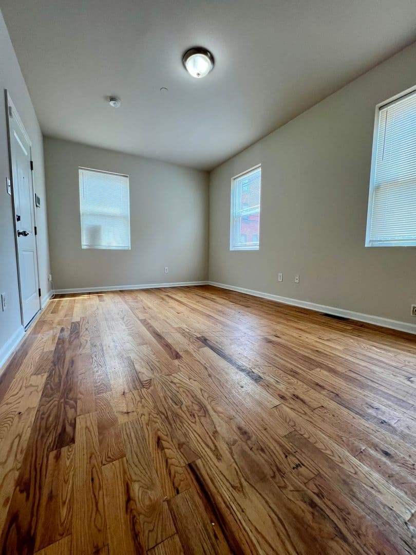 Philadelphia Apartment: 2106 N 17th St