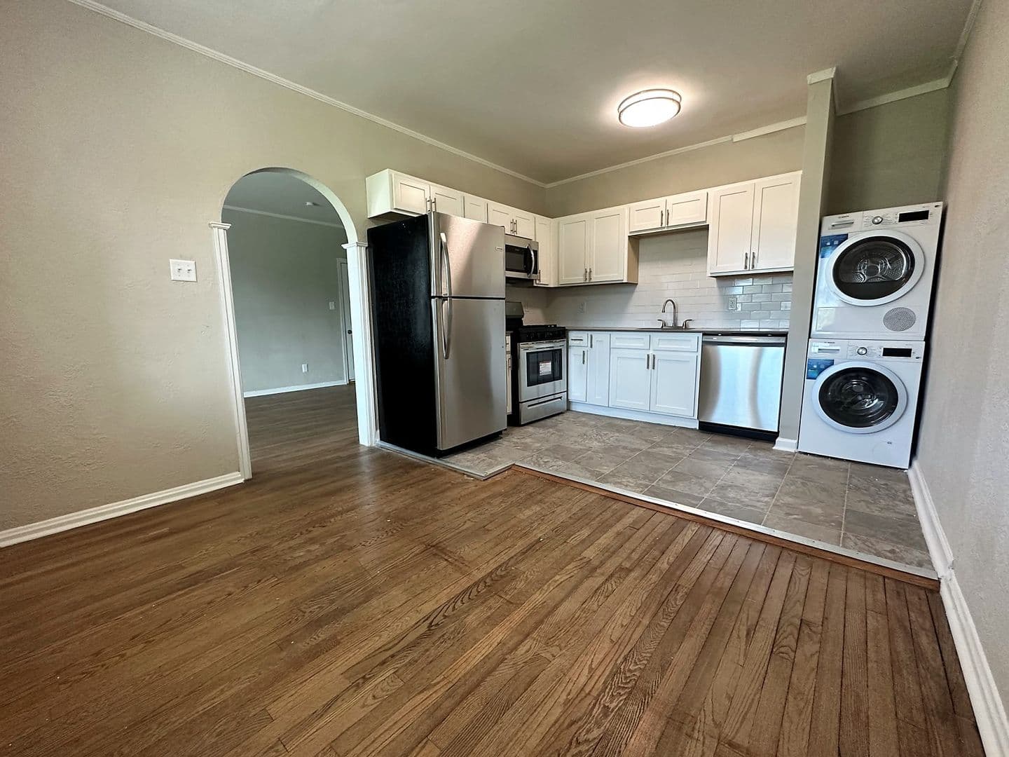 Philadelphia Apartment: 4927 Wynnefield Ave