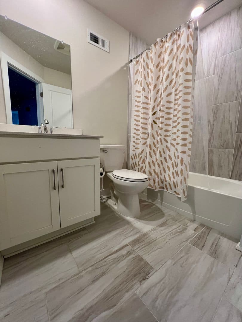 Spring City Townhome: 806 Pecan Rd