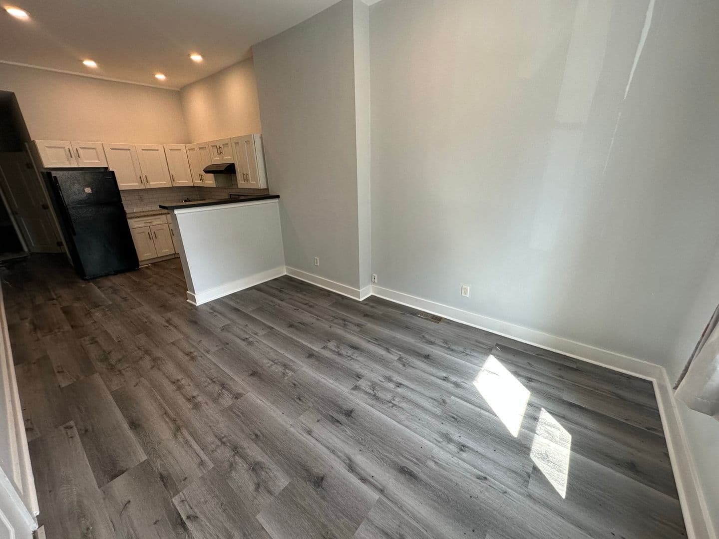 Philadelphia Apartment: 2018 N 18th St.