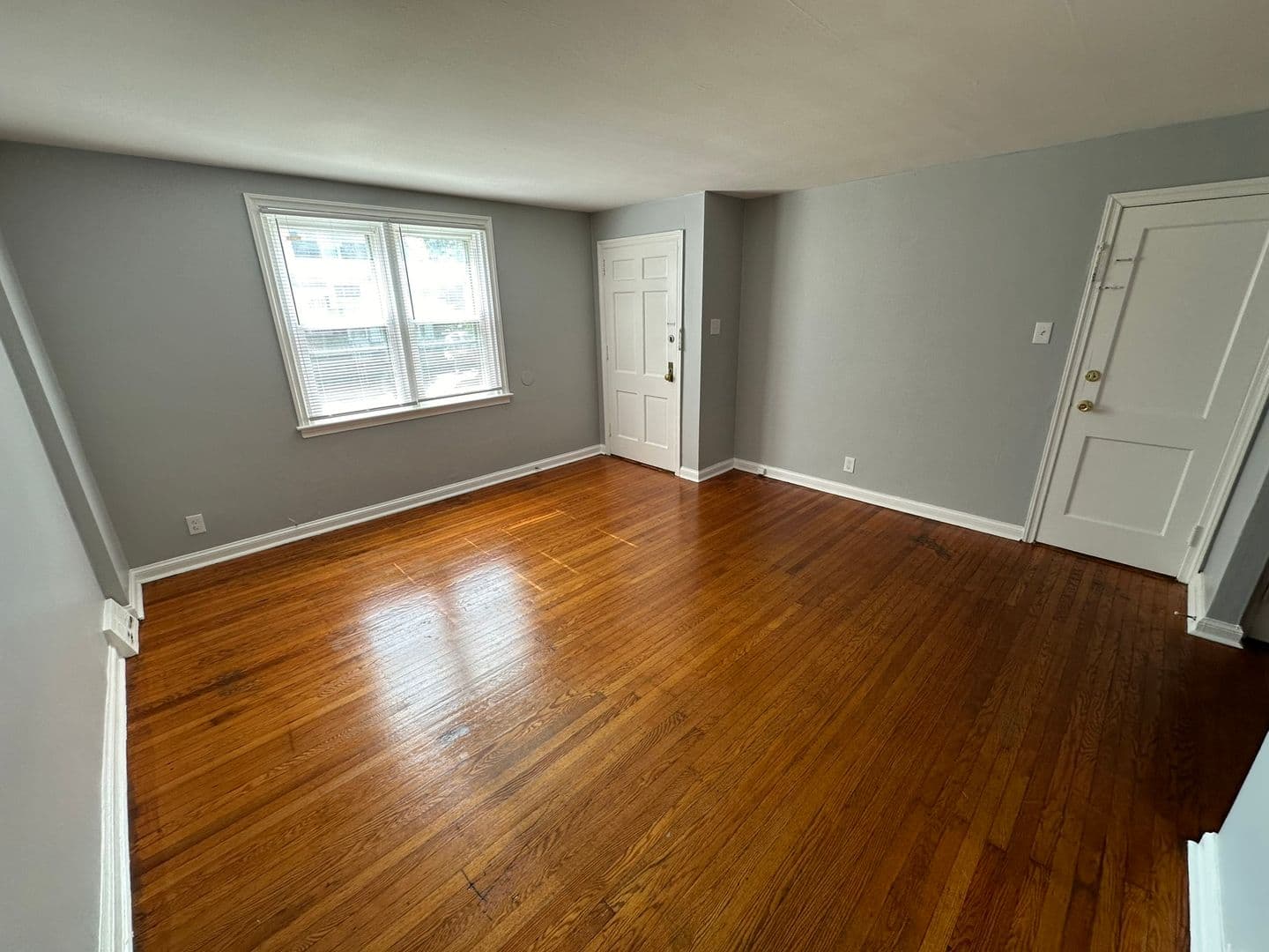 Philadelphia Apartment: 5508 N 3rd St.