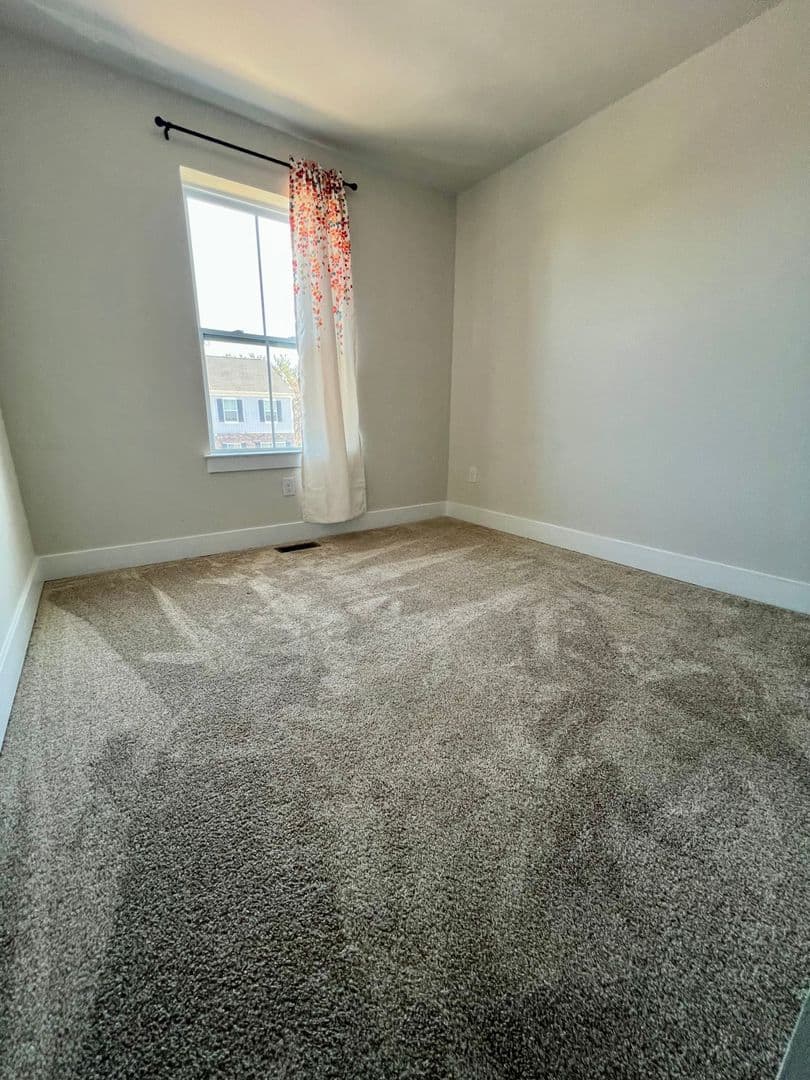 Spring City Townhome: 806 Pecan Rd