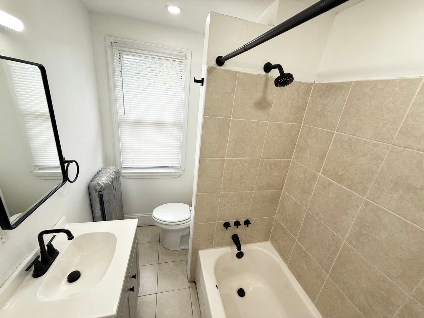 East Lansdowne Condo: 171 Lewis Ave - Unit B