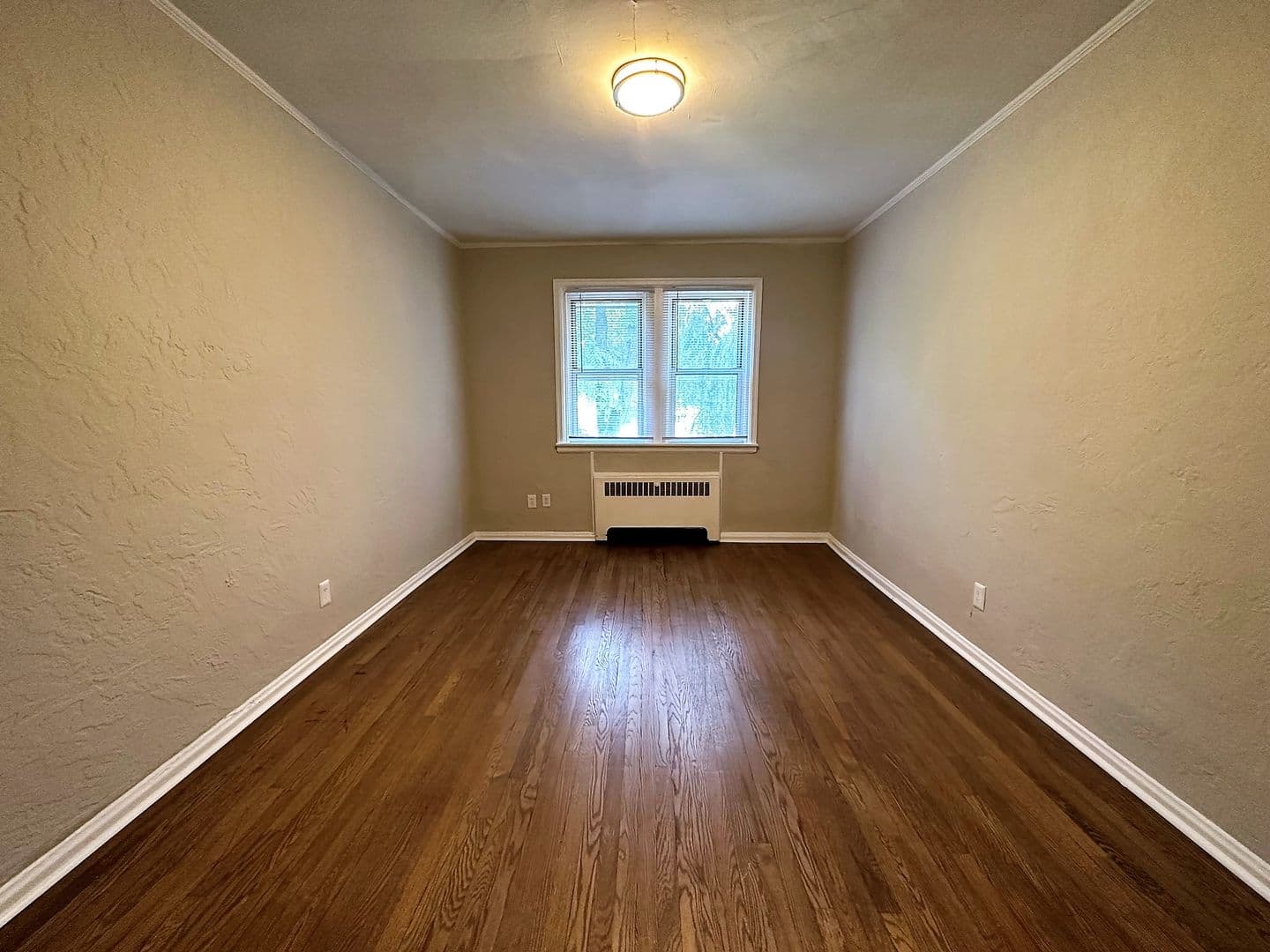 Philadelphia Apartment: 4927 Wynnefield Ave