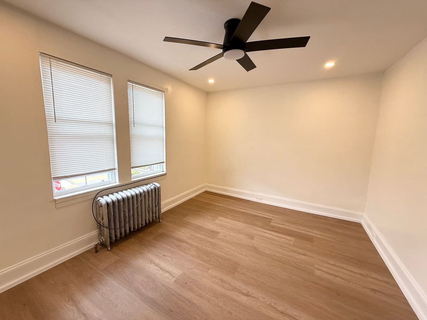 East Lansdowne Condo: 171 Lewis Ave - Unit B