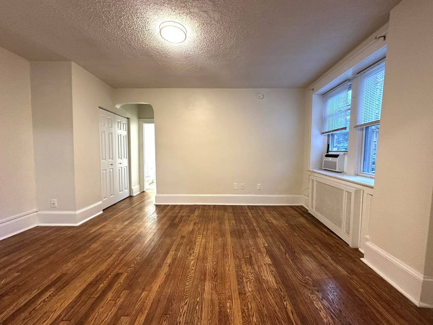 Philadelphia Apartment: 2809 W Queen Ln