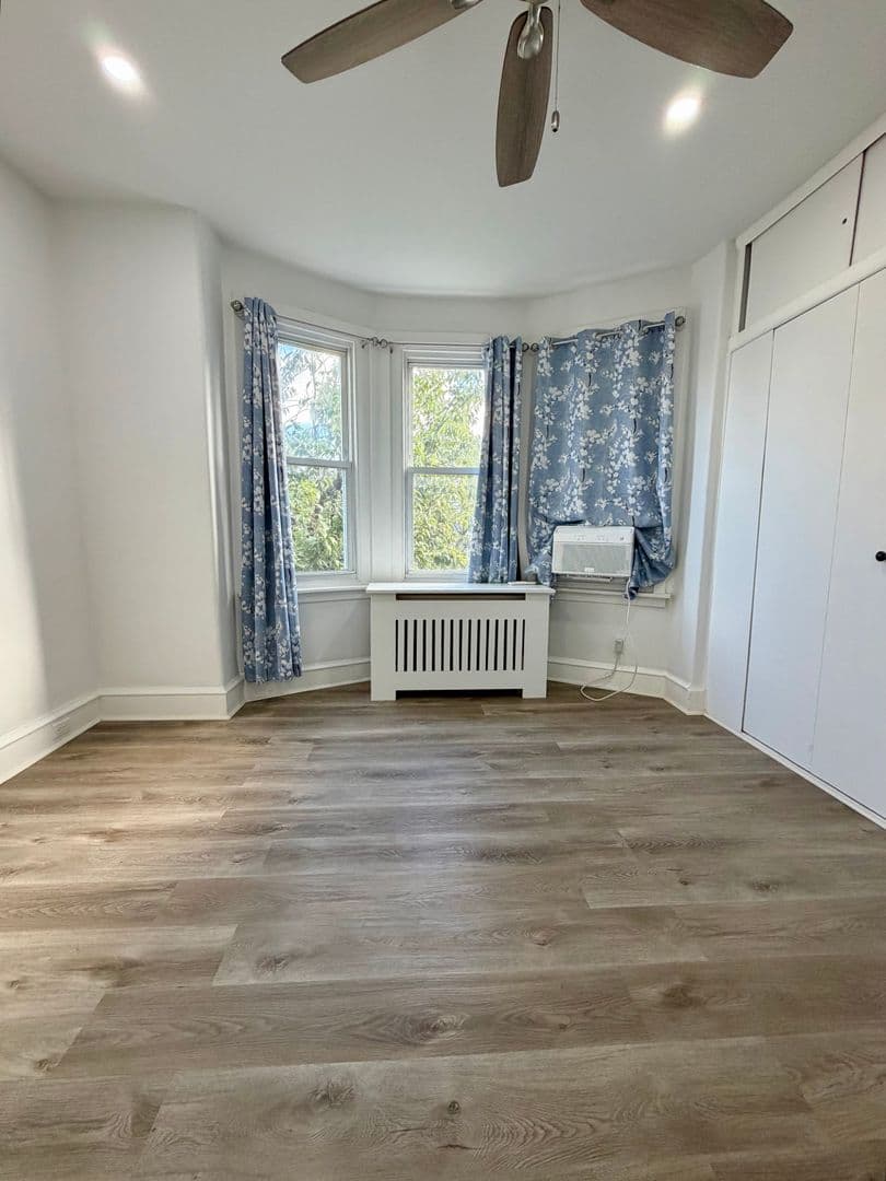 Philadelphia House: 2248 S Beechwood St