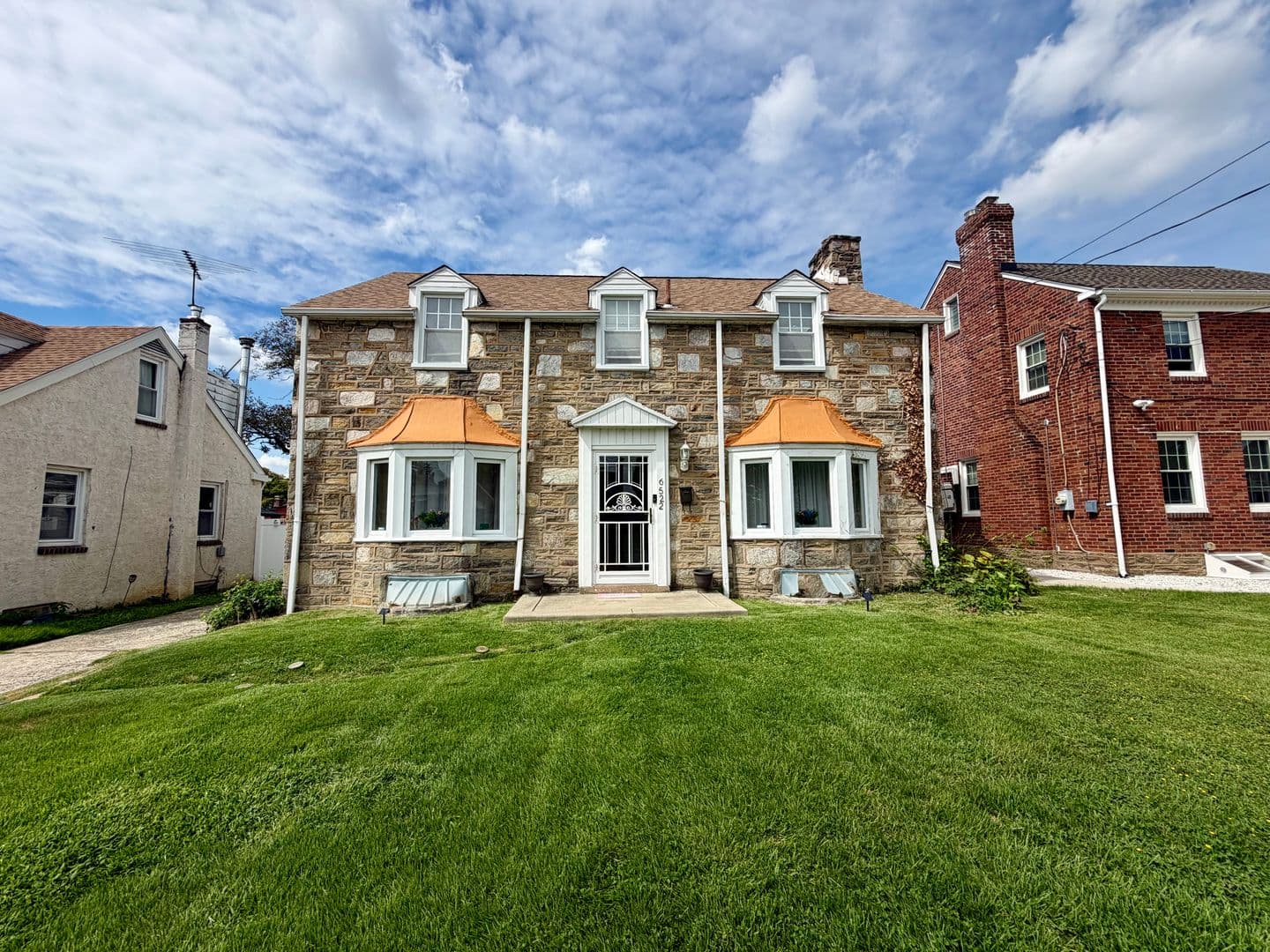Philadelphia House: 6522 N American St