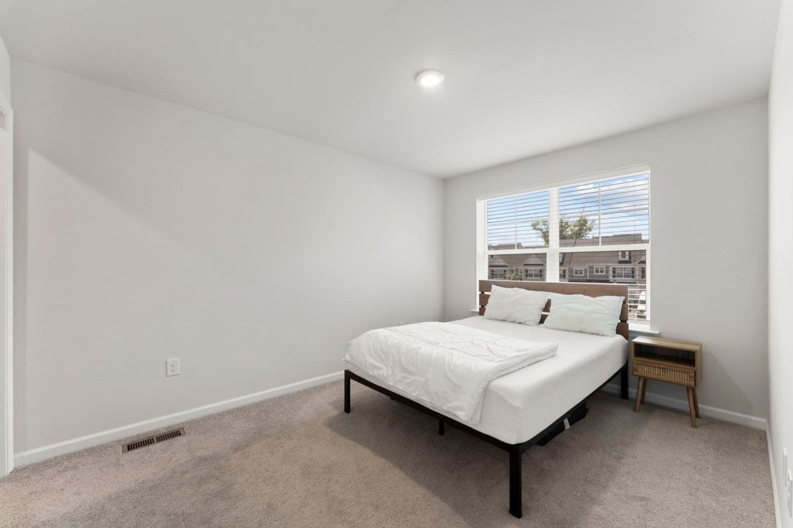 Norristown House: 230 Honey Ln
