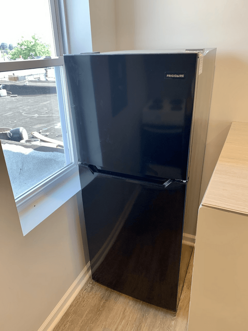 Philadelphia Apartment: 133 E Roosevelt Blvd